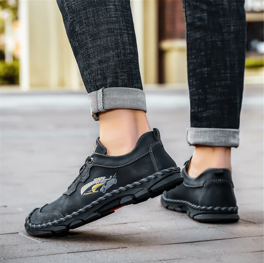 🔥Halloween Offer🎁--40% OFF 🎉Men Hand Stitching Non-slip Soft Bottom Casual Leather Shoes