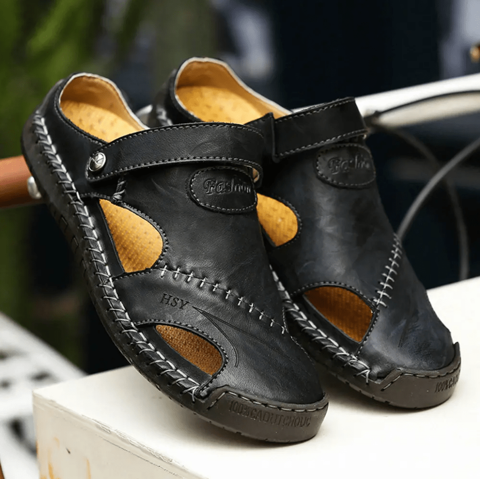 🔥Hot Sale🎁--50% OFF 🎉 Mens Casual Comfy Soft Sole Non-Slip Closed Toe Leather Sandals