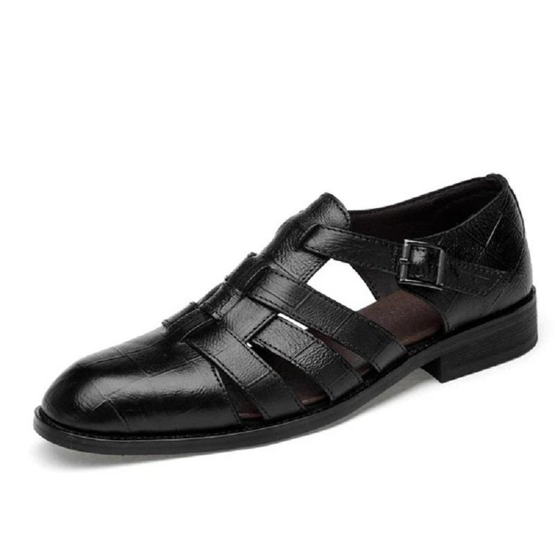 Retro Crocodile Pattern Leather Sandals