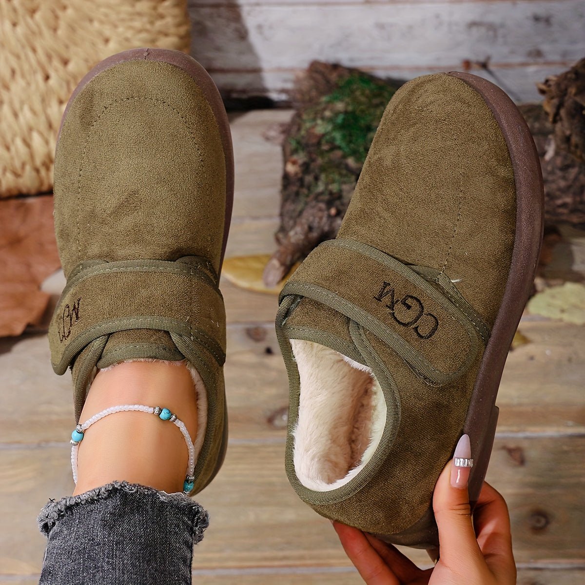 🔥Last Day Promotion 50% OFF - Women's Winter Slip-On Non-Slip Warm Shoes