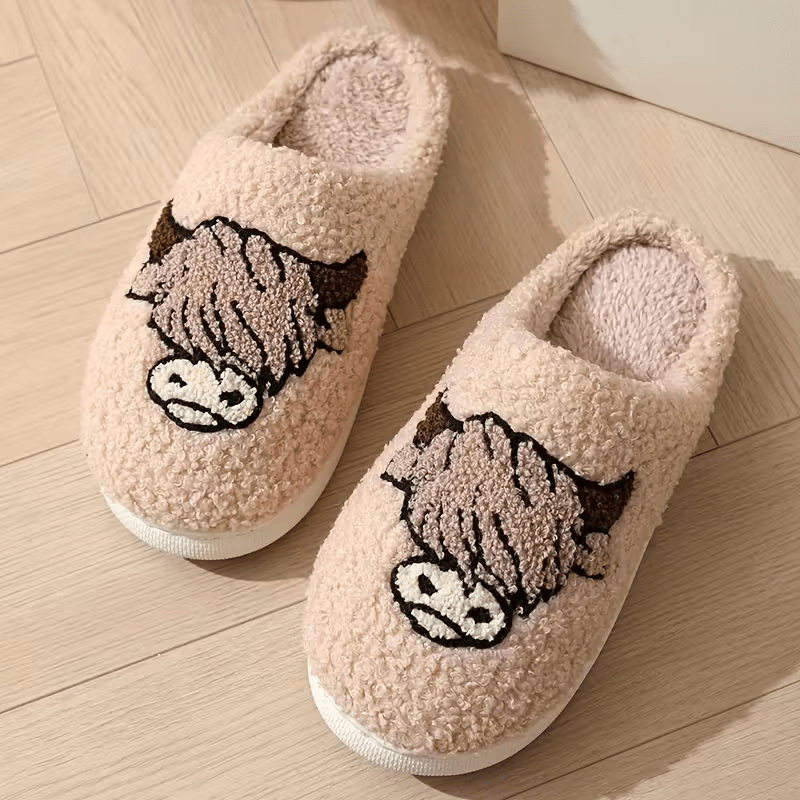 Women's Comfortable & Lightweight Highland Cow Indoor Slippers